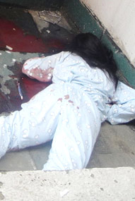 女大学生穿睡衣跳楼身亡