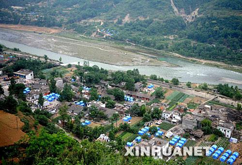 南坝镇灾区即景[组图]