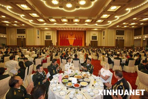 中国国防部庆祝建军81周年 梁光烈致辞谈及台海