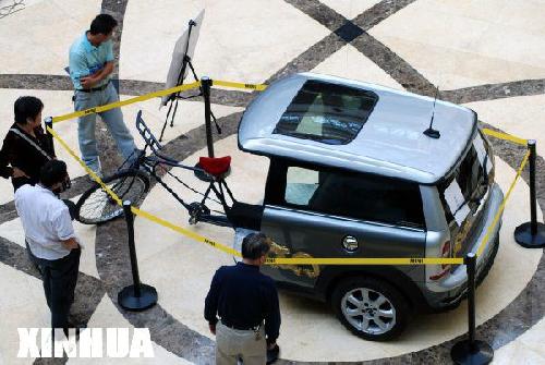 为奥运特别设计 “宝马三轮车”亮相无锡_时尚_凤凰网