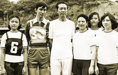 王永庆的 铁血教育 :台塑王国传女未传儿(图)