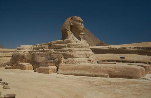 新研究称埃及狮身人面像最初有狮头[组图]