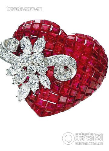价值人民币3,992,500的harry winston彩绘系列红宝石钻石胸针
