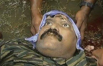 泰米尔猛虎组织首领普拉巴卡兰的尸体