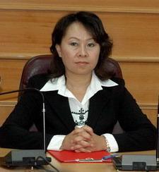 被指收回捐款 台东美女县长邝丽贞要求媒体道歉