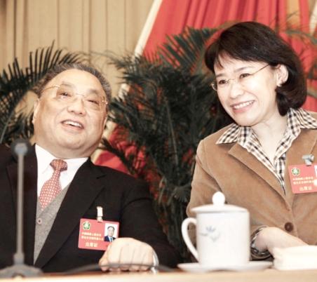 张海迪当选中国残联主席 曾是一代青年的偶像