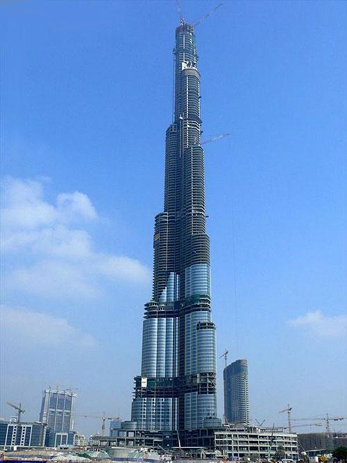 据报道,世界第一高塔迪拜塔(burjdubai)将在2009年12月竣工并投入开放