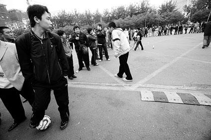 国安末战北京成立专门工作组 球迷建议鸟巢开