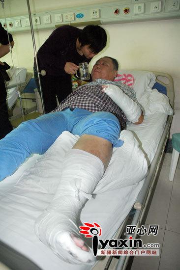老人轿车被划找酒店论理被打成骨折