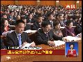 温家宝：完善社会保障体系 让老人老有所养