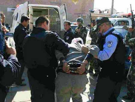2009-10-31 记者再报告 - 直击内蒙古1017越狱