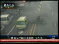 韩国一辆天然气公交车街头爆炸致17人受伤