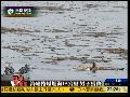 最幸运：老翁水中抱木板漂流两天获救