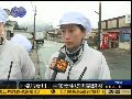 日本大地震一周年：中国女生重返灾区报恩