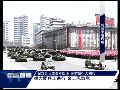 朝鲜人民军机械化部队通过主席台接受检阅