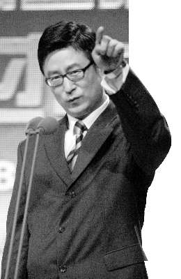 谈白岩松的主持风格