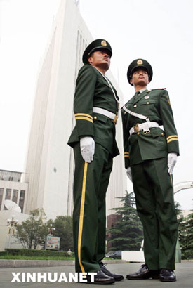 中国武警部队8月起全面换装新装看点多_资讯_凤凰网