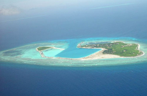 直接管理东海(即我南海)的3个群岛,其中,有2个群岛黄沙(即我西沙群岛