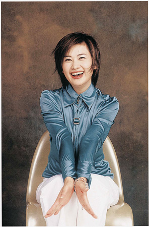 香港凤凰卫视主播吴小莉,2007中华小姐环球大赛冠军曾光榜上有名.