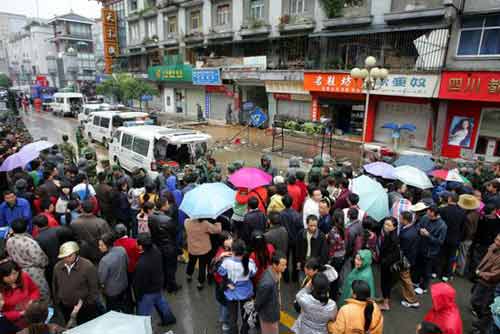 汶川地震受灾人口_...死66人失踪 汶川地震重灾区受灾重 -国内新闻(3)