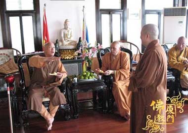 台湾广心法师一行到厦门日光岩寺参访