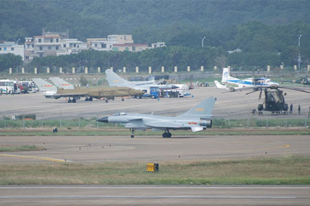 空军飞豹a及l-15等战机已陆续抵达珠海机场