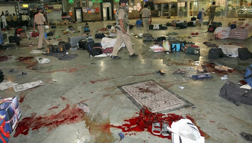 印度孟买遭连环恐怖袭击[视频]