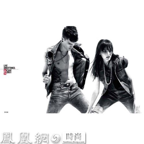 LEVI'S 5012009春夏广告大片，担任模特的是Josh Beech和Myf Shepherd。由Nicola Formechetti时尚创意，图片处理 : David Vasiljevic 