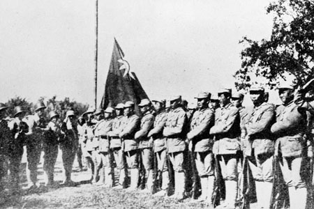 1945年1月27日,中国驻印军与中国远征军在芒友会师