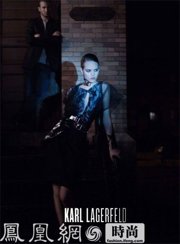模特又“王子模特”Freja Beha Erichsen 摄影师则是由Karl Lagerfeld亲自操刀。