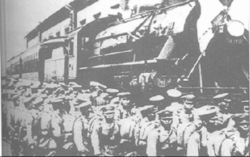 驻青岛的日军乘胶济路火车开赴济南