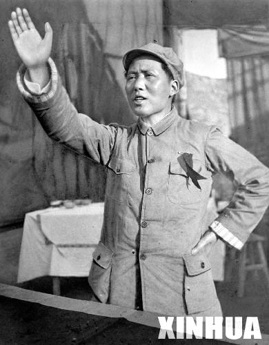 1938年，毛泽东在延安

