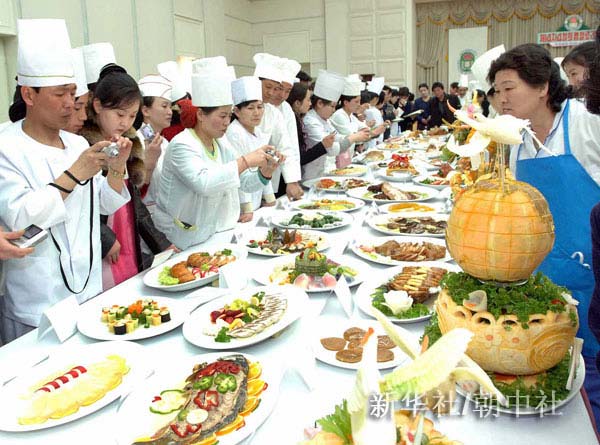 在朝鲜已故国家主席金日成诞辰97周年（4月15日）即将到来之际，朝鲜举行多种活动予以纪念。