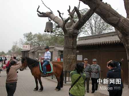 　冉庄地道战遗址，是为后人留下的一处永恒的、宝贵的历史财富。1961年3月，被国务院列为第一批全国重点文物保护单位，1994、1995、1997年，先后被河北省、团中央、中宣部列为省和全国爱国主义教育基地。