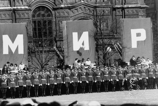 1959年劳动节莫斯科阅兵庆祝活动实录