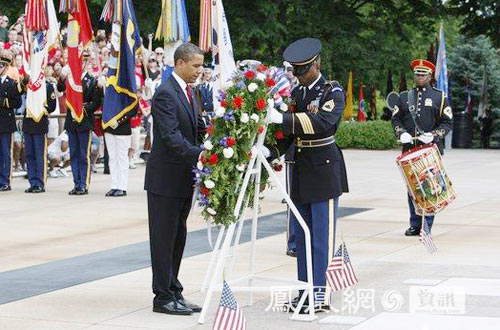 奥巴马参加阵亡将士纪念日活动[图]