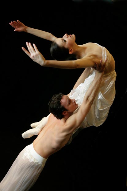 慕尼黑芭蕾舞团《梦幻变奏》尽显德国芭蕾现代
