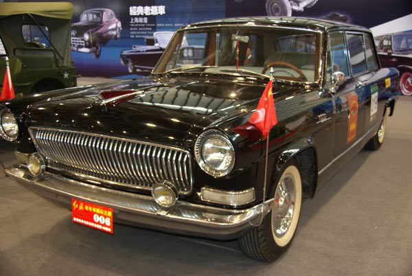 2009年5月30日，2009中国（南京）国际汽车博览会，周恩来坐驾红旗CA-770，1972年美国总统尼克松访华期间的专用车。