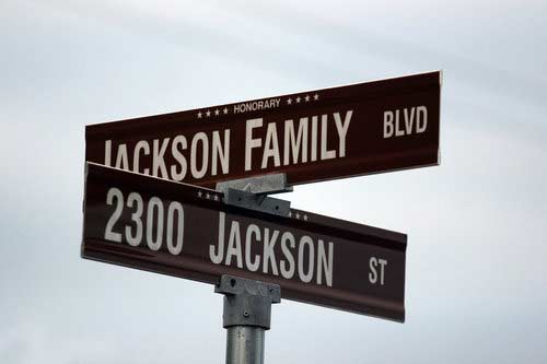 以杰克逊命名的街道。