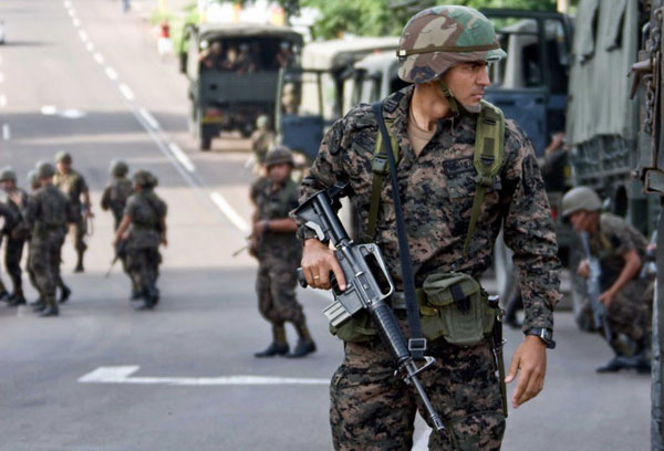 洪都拉斯军方完全控制首都　切断与外界交通