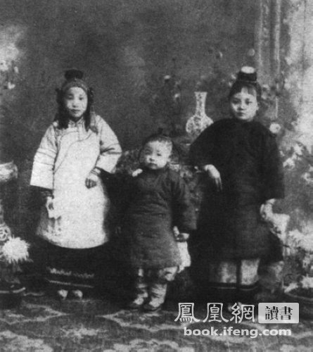 实录中国古代缠足与宫刑图片