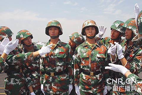 官方媒体公布国庆阅兵徒步方队详细兵种及数量