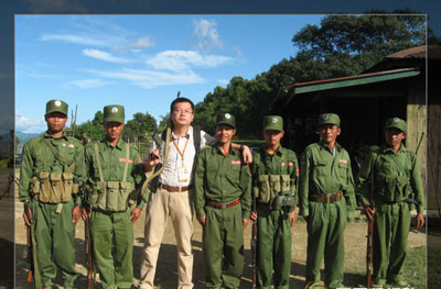 令狐列在缅甸佤邦采访