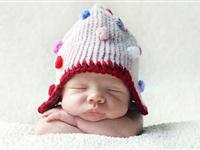 美国时尚摄影师拍摄新生儿可爱睡姿(组图)