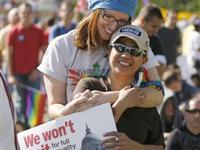 美国同性恋大游行要求平等 呼吁同性婚姻[图集]