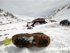 阿富汗雪崩已造成至少150人死亡[图集]