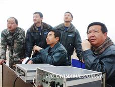 中国空军K-8新型机炮吊舱曝光 投入地靶实弹训练