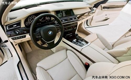 宝马750Li对比测试奔驰S550 豪华霸主之争(5)