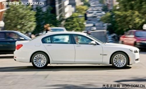 宝马750Li对比测试奔驰S550 豪华霸主之争(4)