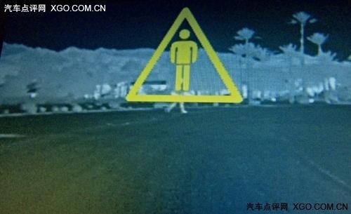 宝马750Li对比测试奔驰S550 豪华霸主之争(6)